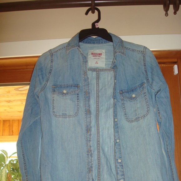 Mossimo Supply Co. Tops - Mossimo Lightweight Demin/Cambray Shirt - XS